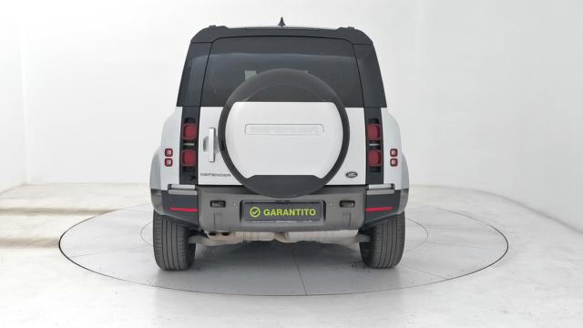 Land Rover Defender 110 3.0d i6 mhev X-Dynamic SE awd 250cv auto (4)