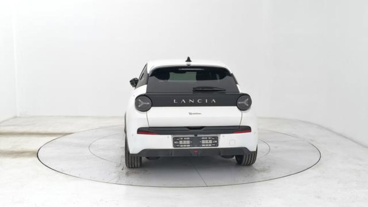 Lancia Ypsilon 51kWh LX (4)