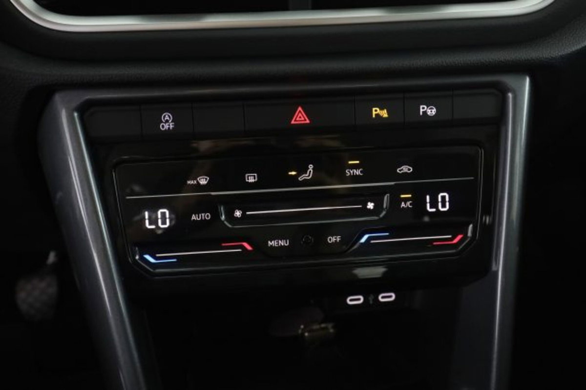 Volkswagen T-Roc 1.0 TSI Style (13)