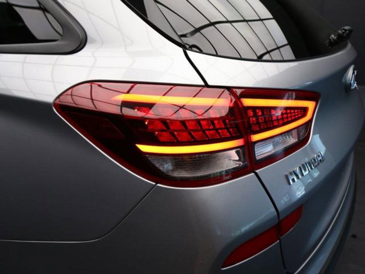 Hyundai i30 Fastback 1.0 T-GDI iMT 48V Prime (11)