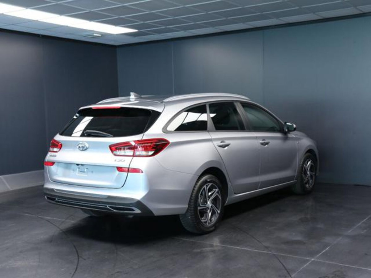 Hyundai i30 Fastback 1.0 T-GDI iMT 48V Prime (3)