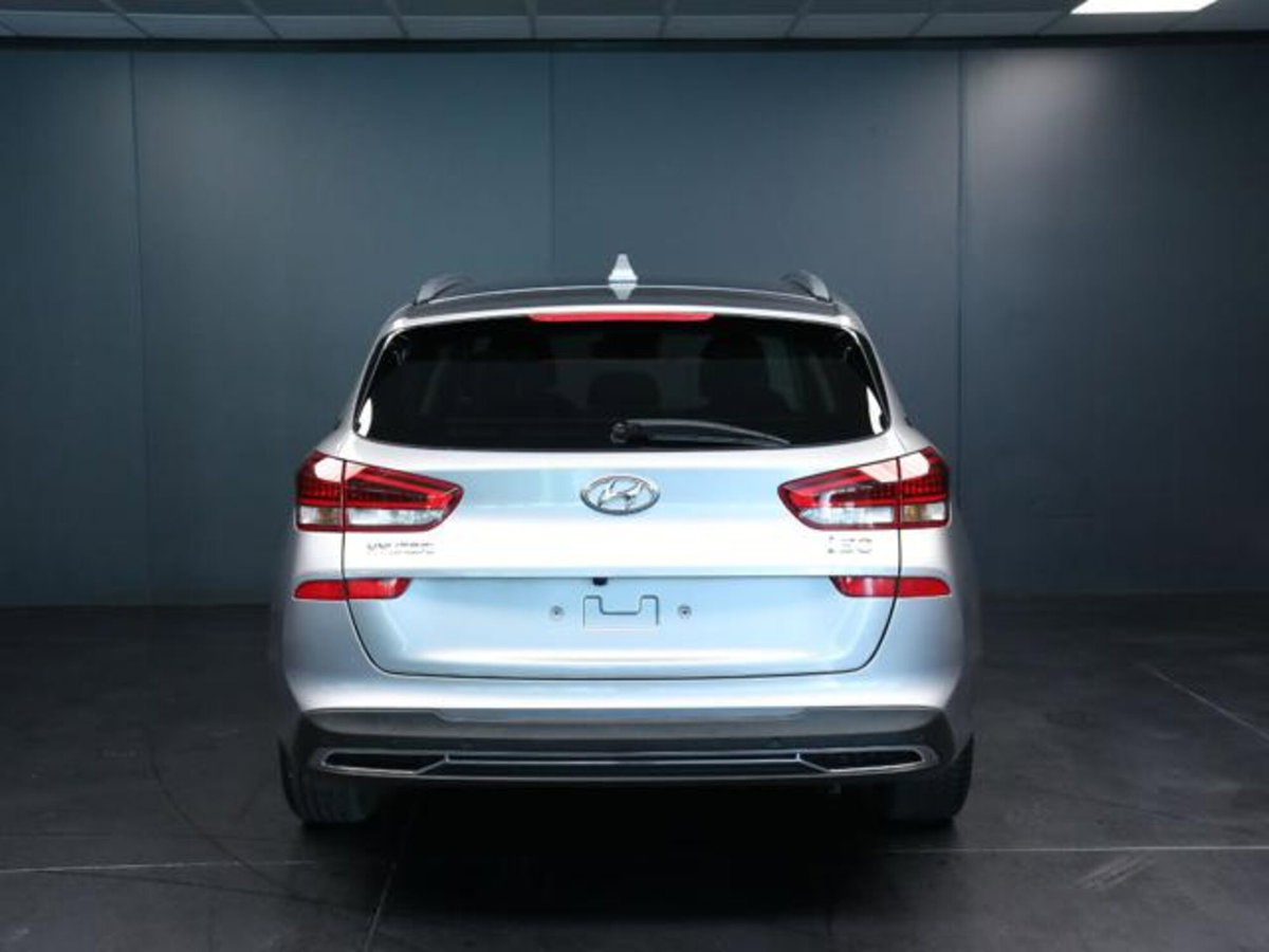 Hyundai i30 Fastback 1.0 T-GDI iMT 48V Prime (4)