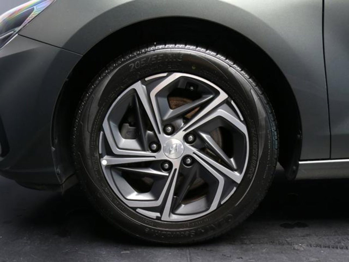 Hyundai i30 Fastback 1.0 T-GDI iMT 48V Prime (5)
