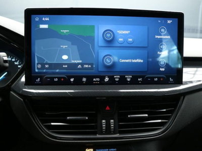 Ford Focus Station Wagon 1.0 EcoBoost Hybrid 155 CV SW ST-Line (14)