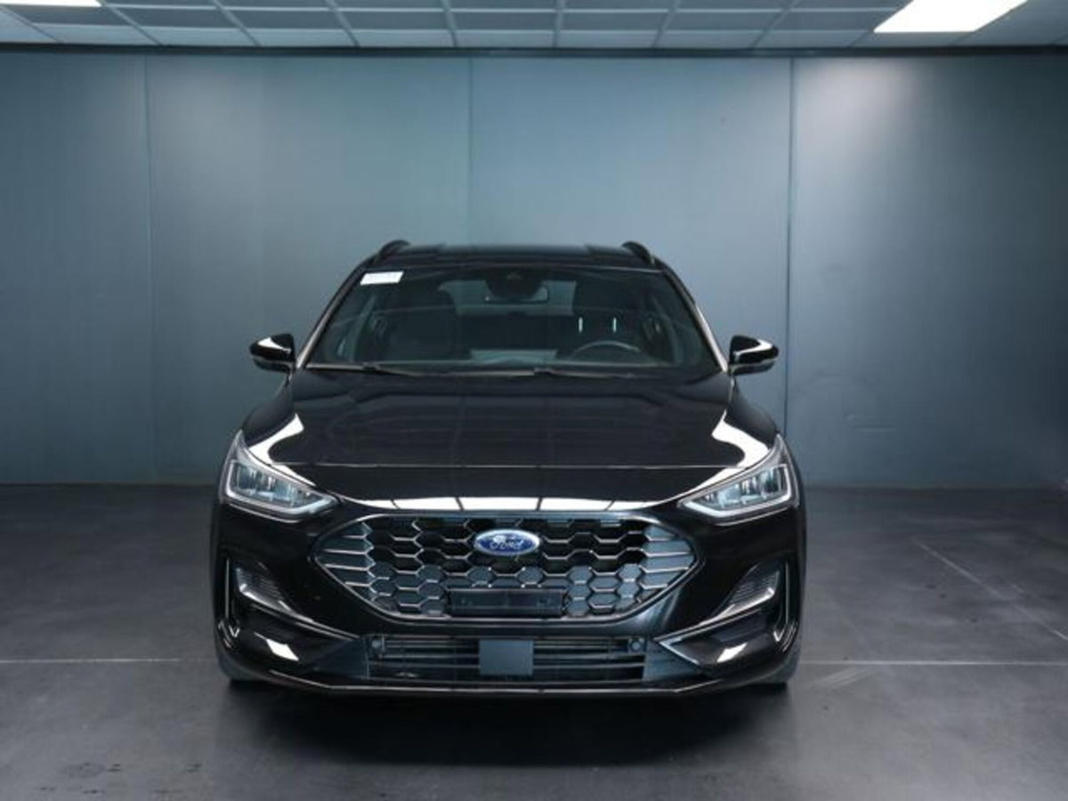 Ford Focus Station Wagon 1.0 EcoBoost Hybrid 155 CV SW ST-Line (2)