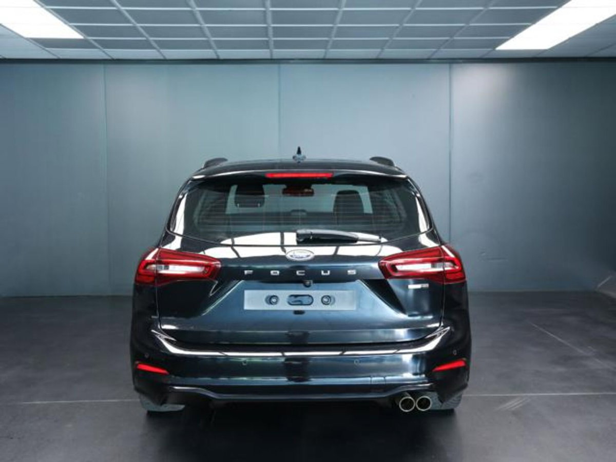 Ford Focus Station Wagon 1.0 EcoBoost Hybrid 155 CV SW ST-Line (4)