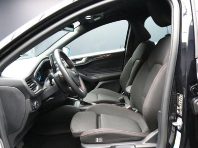 Ford Focus Station Wagon 1.0 EcoBoost Hybrid 155 CV SW ST-Line (9)