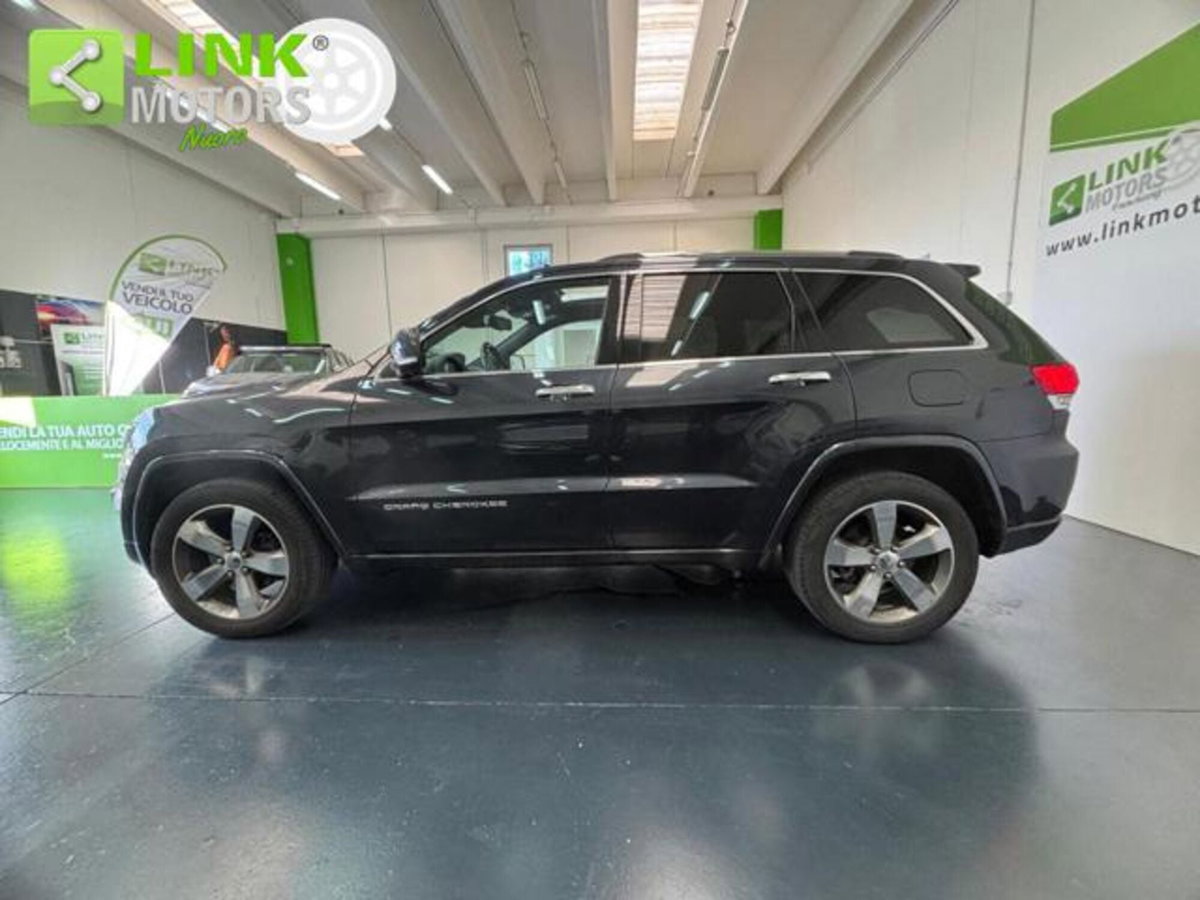Jeep Grand Cherokee 3.0 V6 CRD 250 CV Multijet II Overland (2)