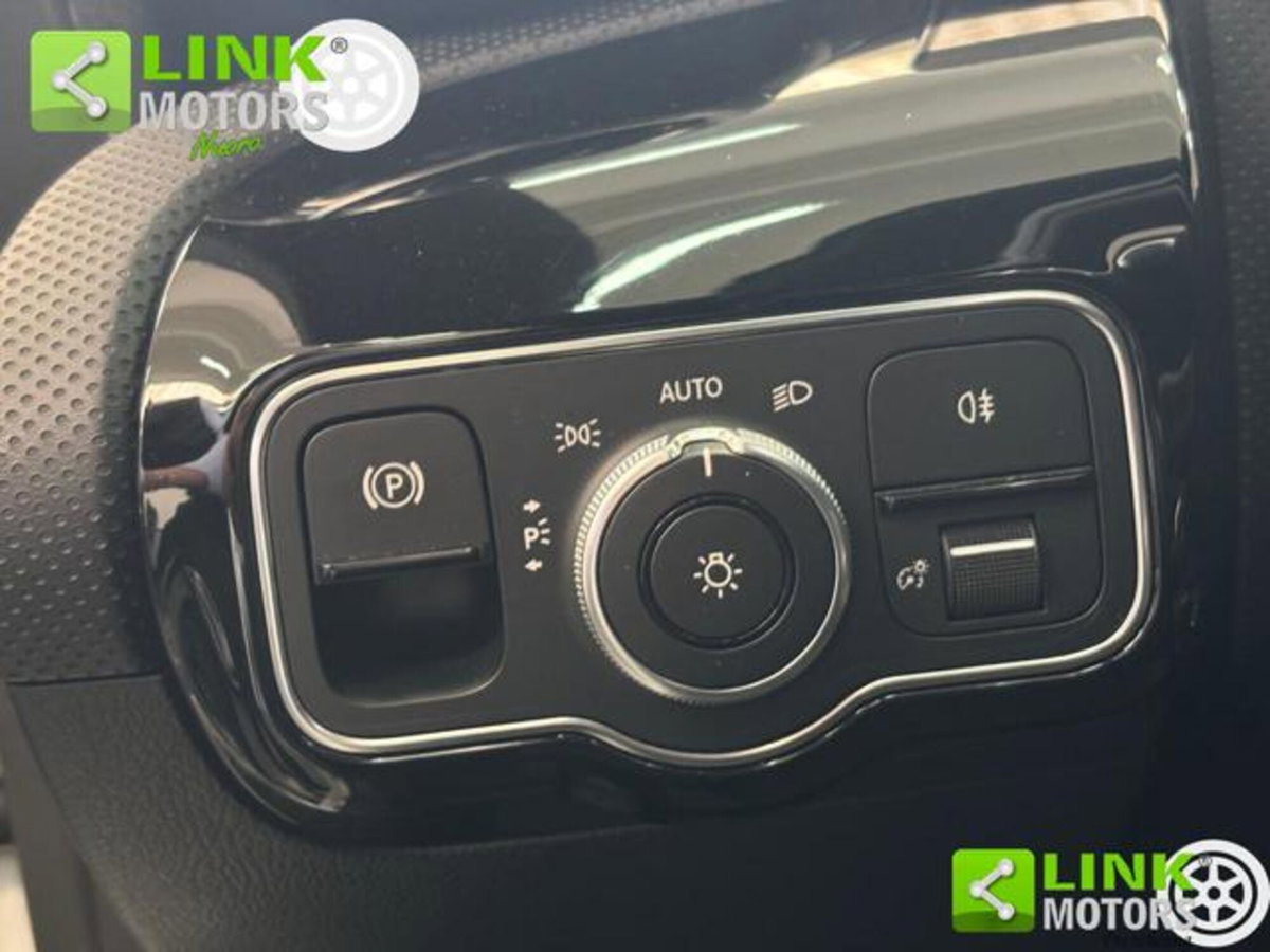 Mercedes-Benz Classe A 180 d AMG Line Premium Plus auto (13)