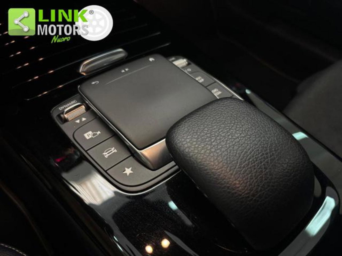 Mercedes-Benz Classe A 200 d AMG Line Premium Plus auto (20)