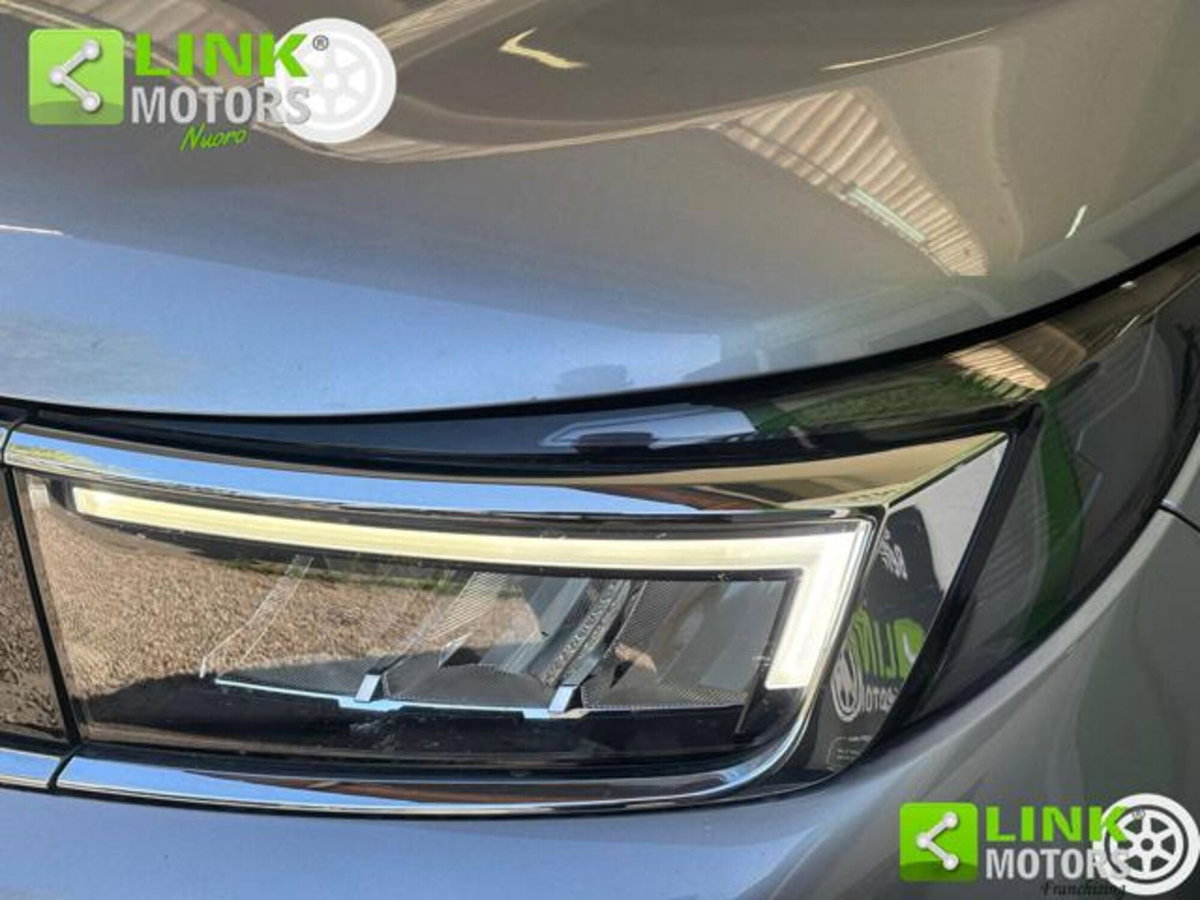 Opel Grandland 1.2 Turbo 12V 130 CV aut. Business Elegance (9)