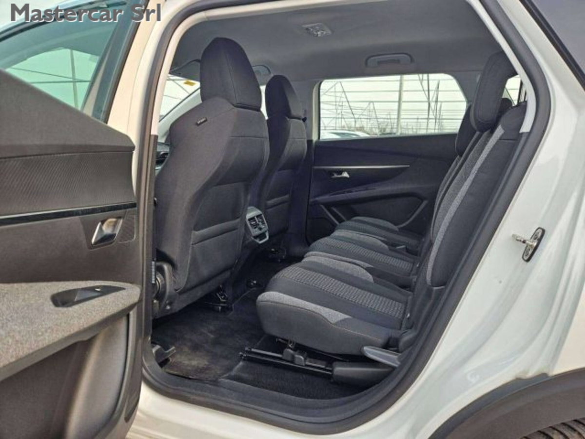 Peugeot 5008 BlueHDi 130 S&S Business (9)