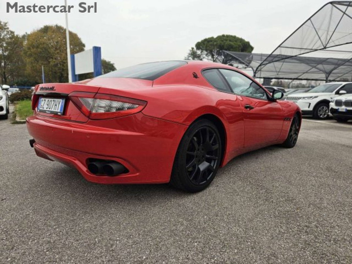 Maserati Granturismo GranTurismo 4.2 V8 (6)