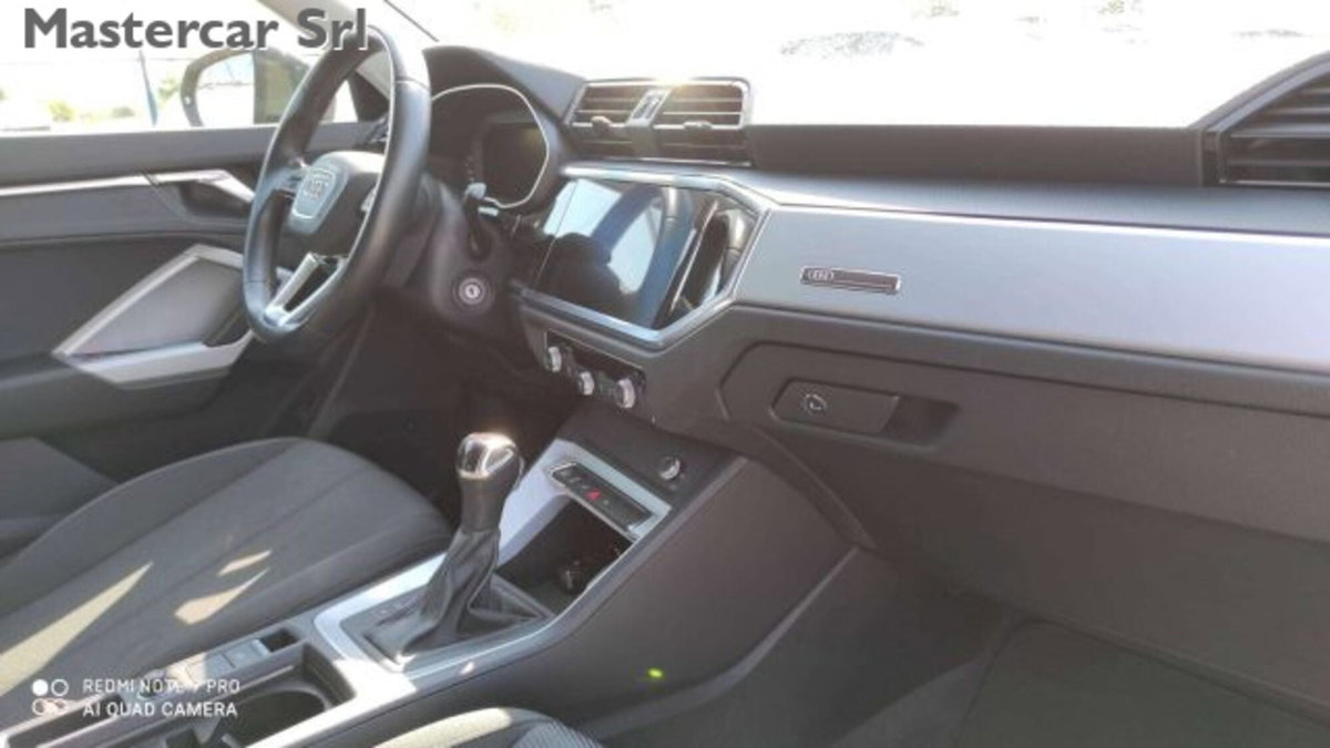 Audi Q3 1.4 TFSI 150 CV Business (10)
