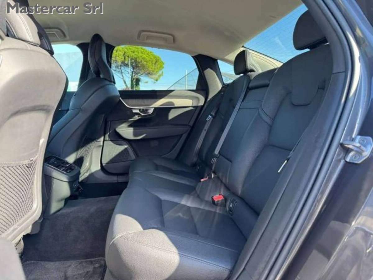Volvo S90 B5 (d) AWD Geartronic Inscription (15)