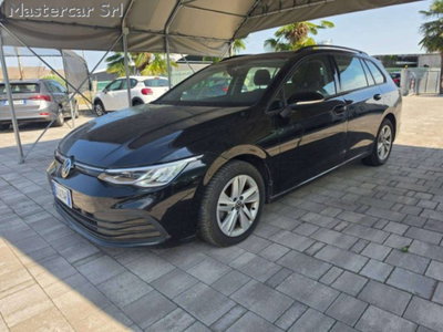 Volkswagen Golf Variant 1.0 eTSI EVO DSG Life (2)