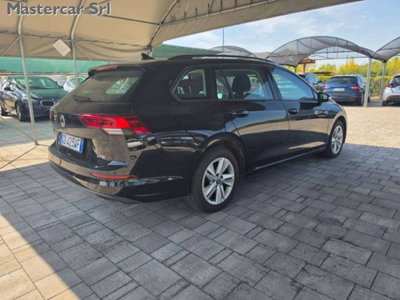 Volkswagen Golf Variant 1.0 eTSI EVO DSG Life (6)