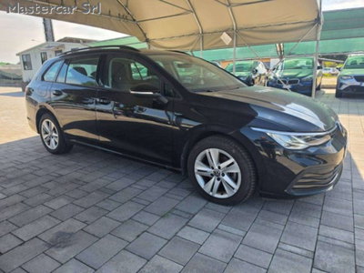 Volkswagen Golf Variant 1.0 eTSI EVO DSG Life (8)