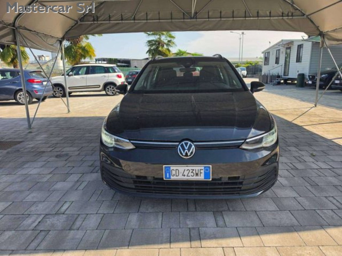 Volkswagen Golf Variant 1.0 eTSI EVO DSG Life (9)