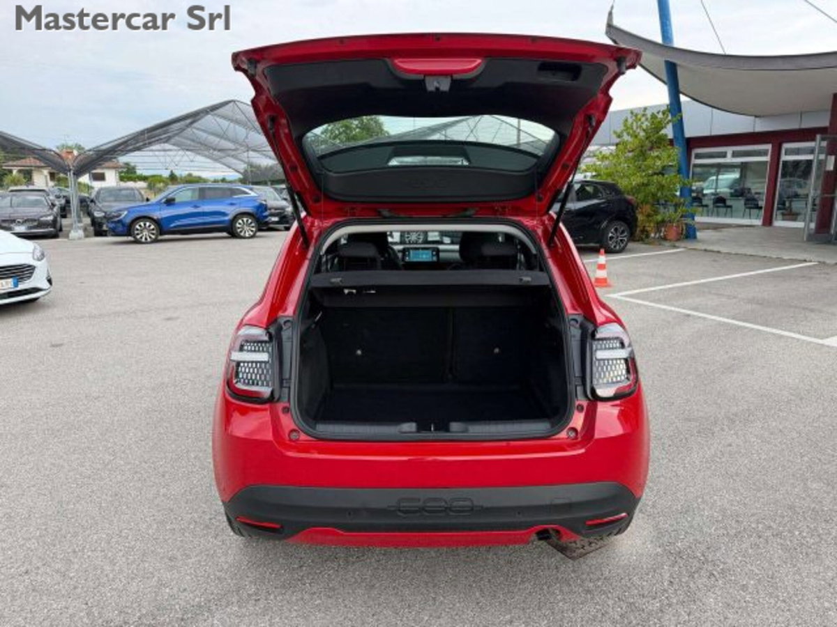 Fiat 600 1.2 Business 100cv (13)
