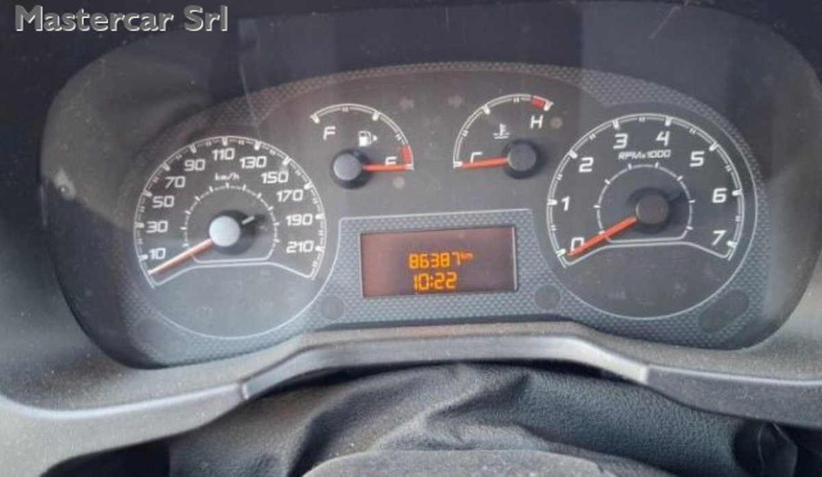 Fiat Fiorino 1.3 MJT 95CV Furgone (6)
