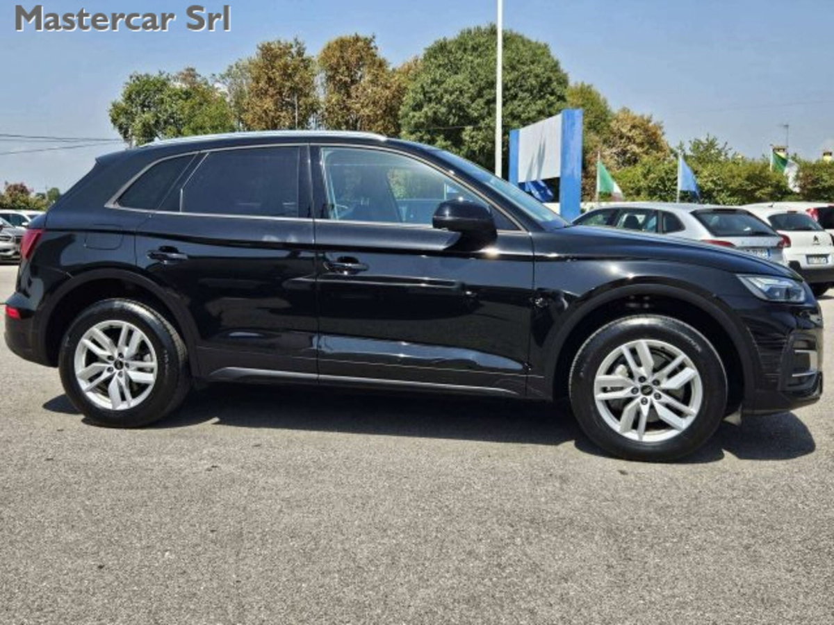 Audi Q5 40 2.0 tdi mhev 12V Business Advanced quattro s-tronic (8)