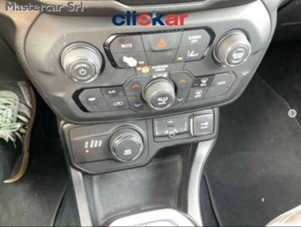 Jeep Renegade 2.0 Mjt 140CV 4WD Active Drive Limited (3)