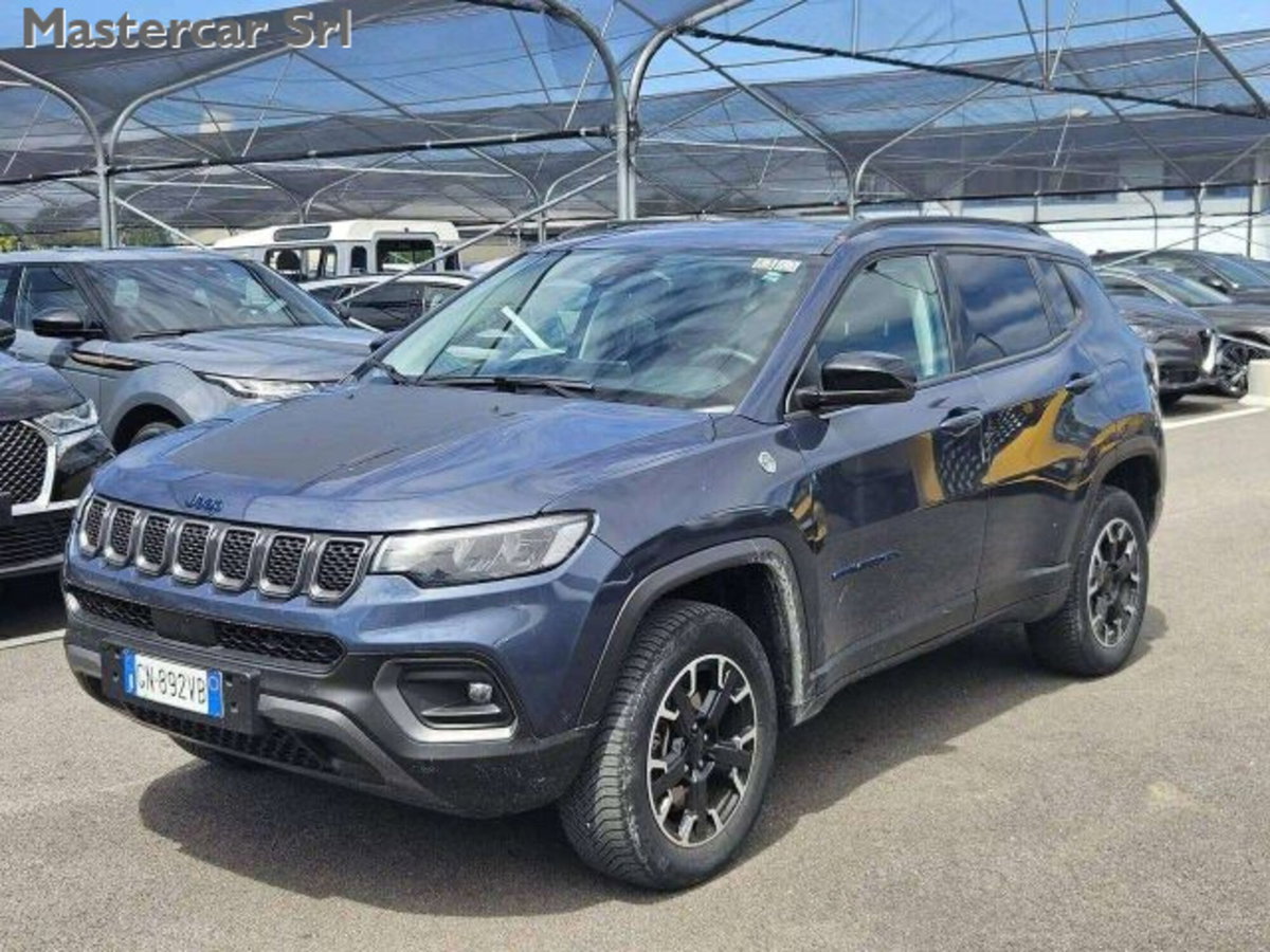 Jeep Compass 1.3 turbo t4 phev Trailhawk 4xe auto (2)