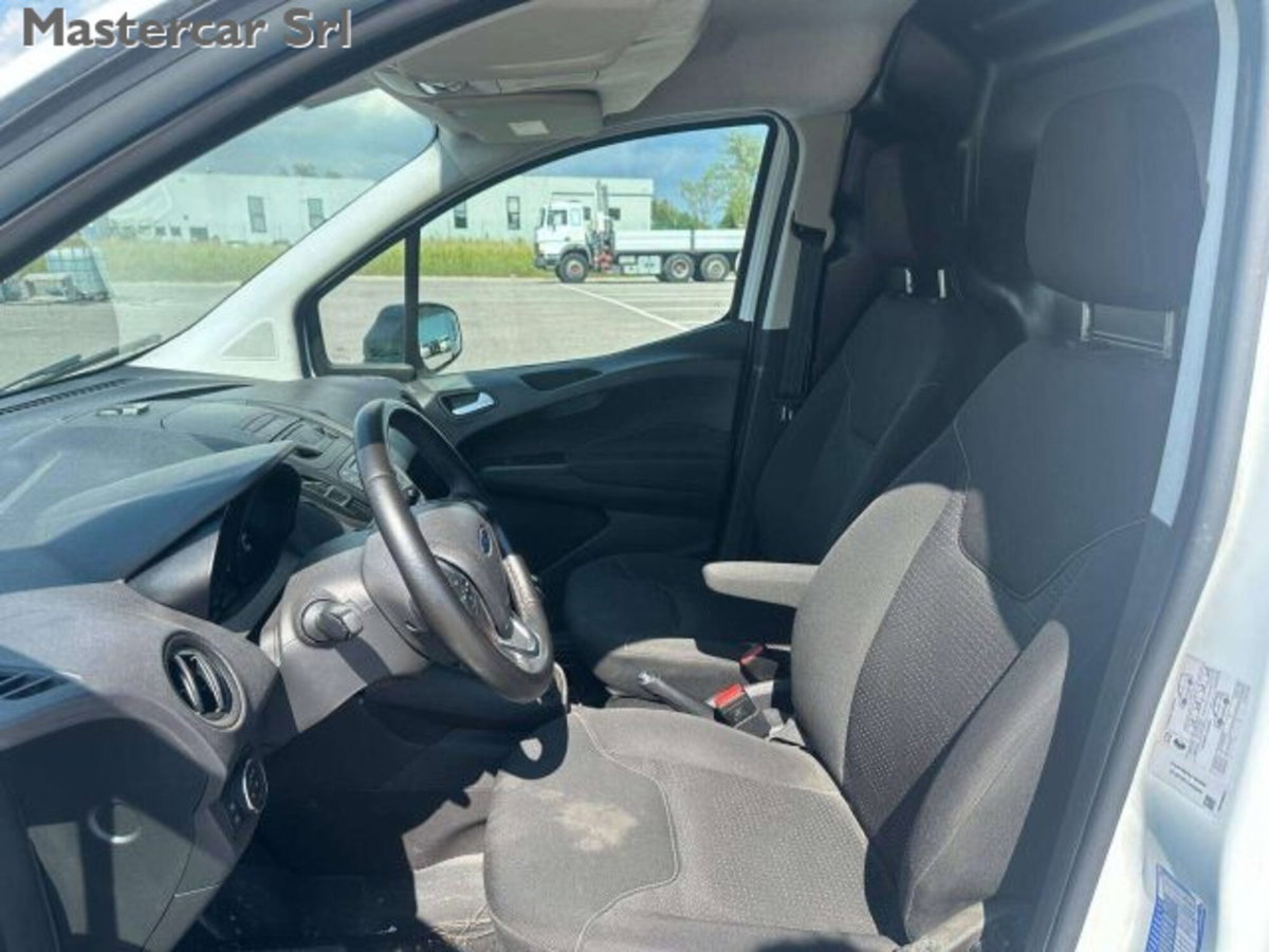 Ford Transit Courier 1.5 TDCi 100CV  Trend (10)