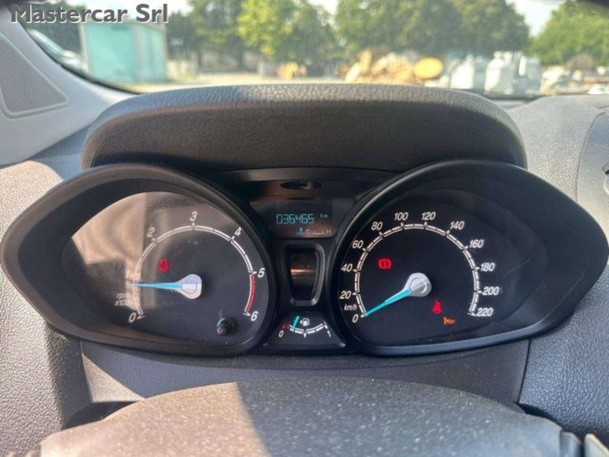 Ford Transit Courier 1.5 TDCi 100CV  Trend (11)