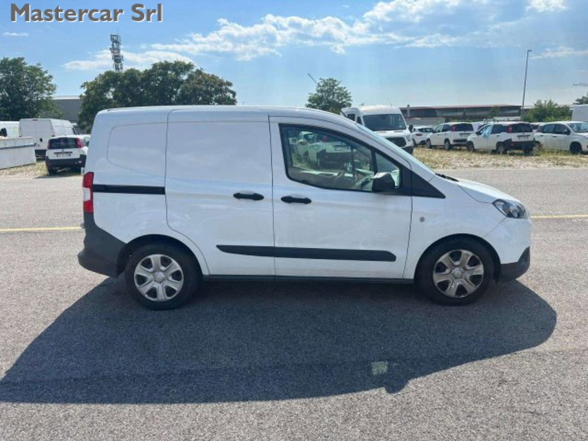 Ford Transit Courier 1.5 TDCi 100CV  Trend (7)