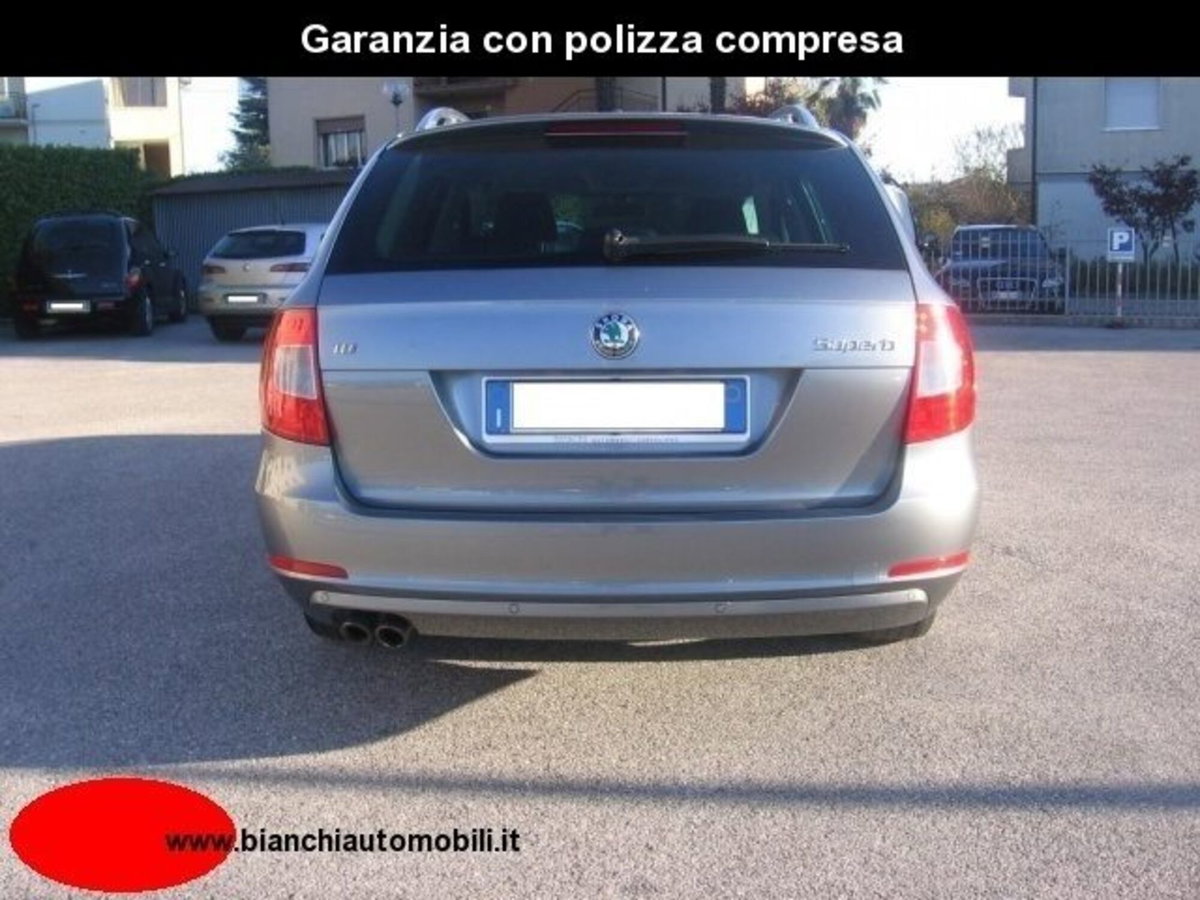 Skoda Superb Station Wagon 2.0 TDI CR 140CV DSG Wagon Ambition (11)