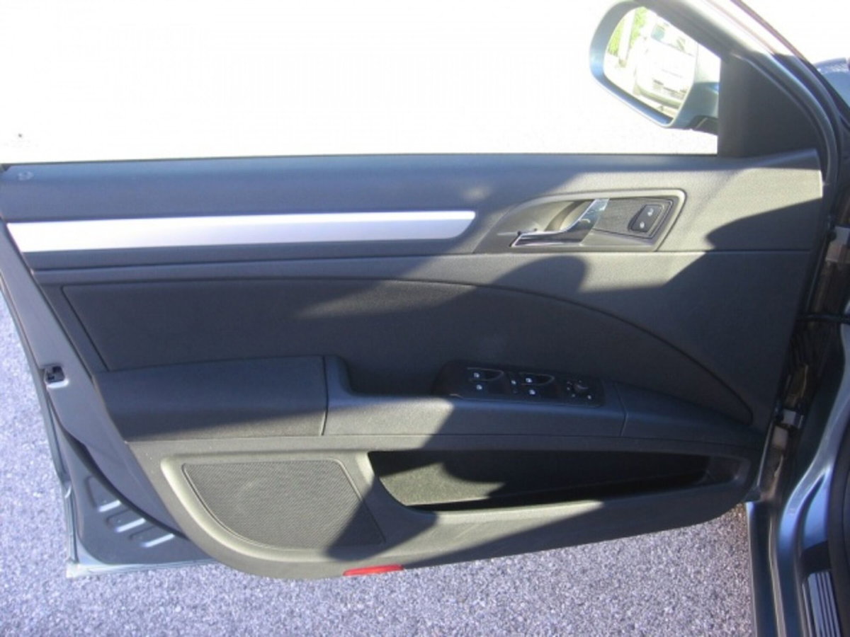 Skoda Superb Station Wagon 2.0 TDI CR 140CV DSG Wagon Ambition (15)