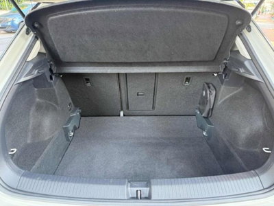 Volkswagen T-Roc 1.0 TSI Life (17)