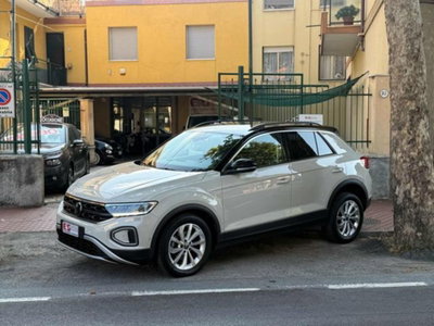 Volkswagen T-Roc 1.0 TSI Life (2)