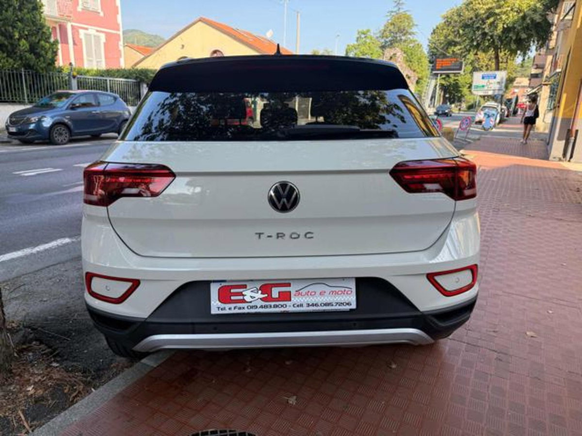 Volkswagen T-Roc 1.0 TSI Life (6)