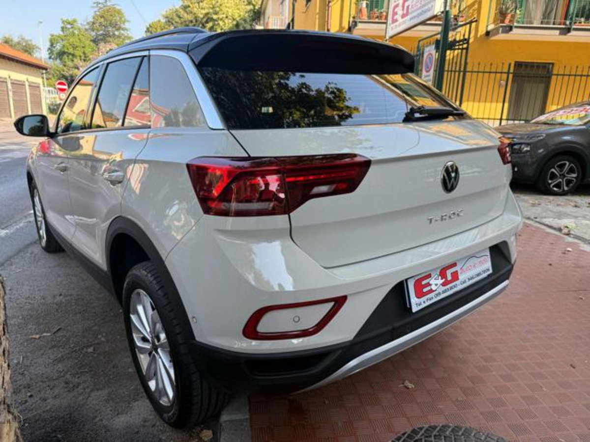 Volkswagen T-Roc 1.0 TSI Life (7)