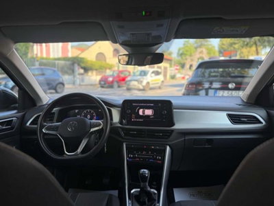 Volkswagen T-Roc 1.0 TSI Life (8)