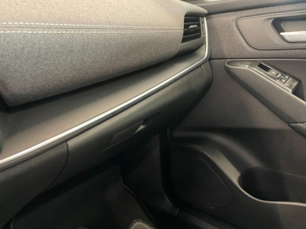 Nissan Qashqai 1.3 mhev Acenta 2wd 140cv (15)