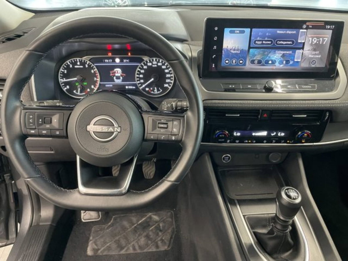 Nissan Qashqai 1.3 mhev Acenta 2wd 140cv (10)