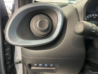 Toyota Aygo X 1.0 VVT-i 72 CV 5 porte Limited Air (18)