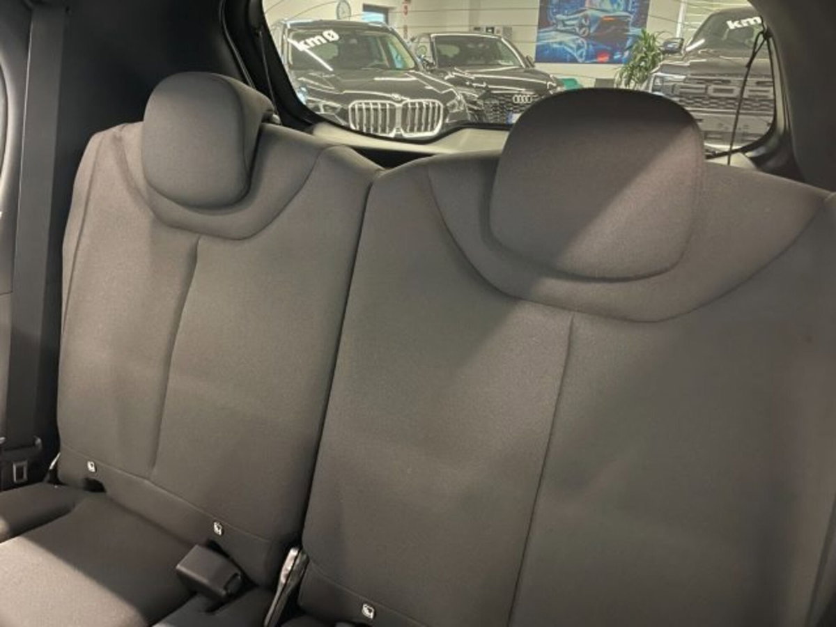 Toyota Aygo X 1.0 VVT-i 72 CV 5 porte Limited Air (13)