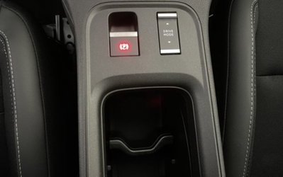 Jeep Avenger 1.2 turbo Altitude fwd 100cv (5)
