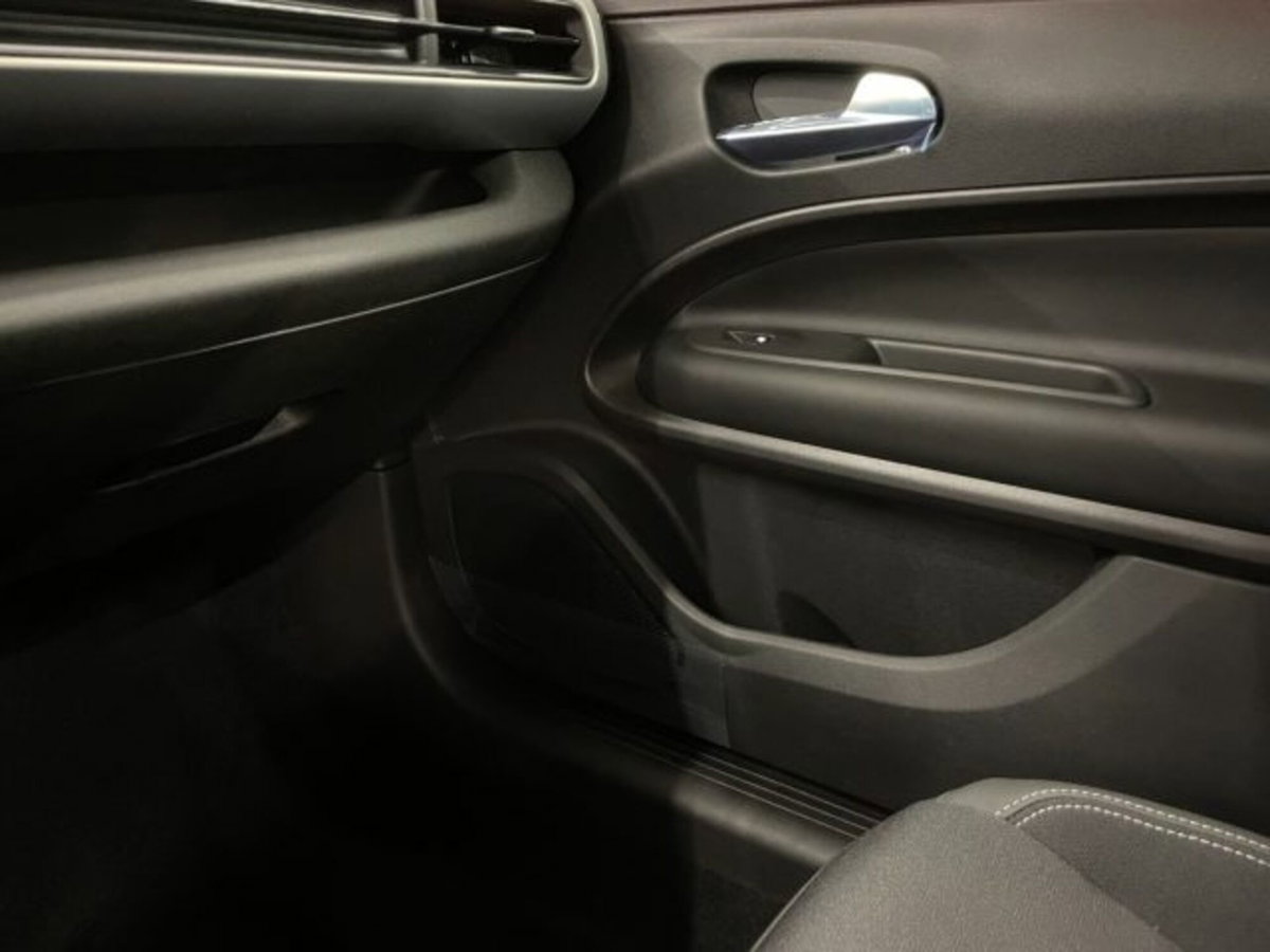 Jeep Avenger 1.2 turbo Altitude fwd 100cv (9)