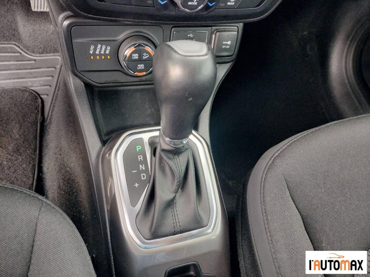 Jeep Renegade 2.0 Mjt 140CV 4WD Active Drive Limited (11)