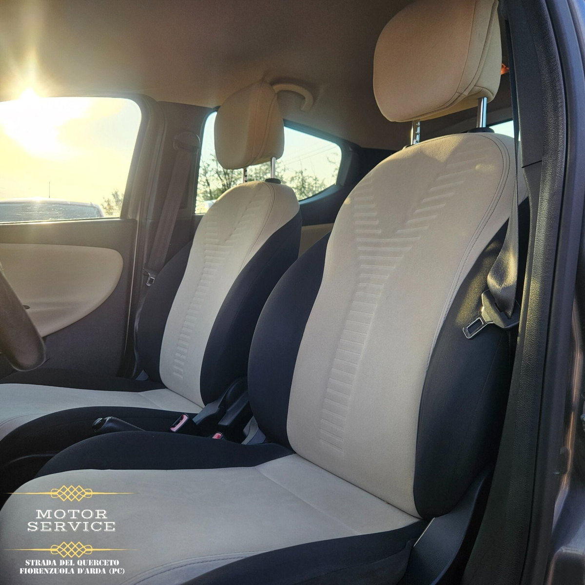 Lancia Ypsilon 1.2 69 CV 5 porte Gold (11)