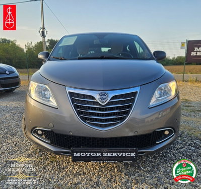 Lancia Ypsilon 1.2 69 CV 5 porte Gold (2)