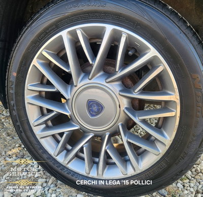 Lancia Ypsilon 1.2 69 CV 5 porte Gold (9)