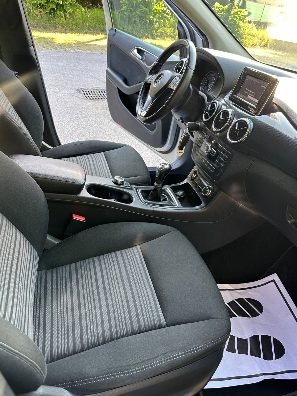 Mercedes-Benz Classe B 180 CDI Premium (16)
