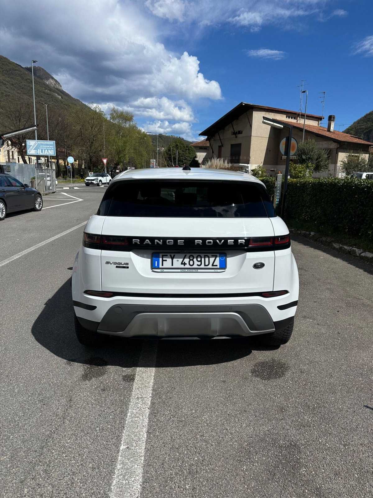 Land Rover Range Rover Evoque 2.0D I4 163 CV AWD Auto SE (6)